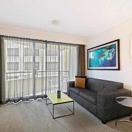 Mantra Parramatta Aparthotel Sydney Bagian luar foto