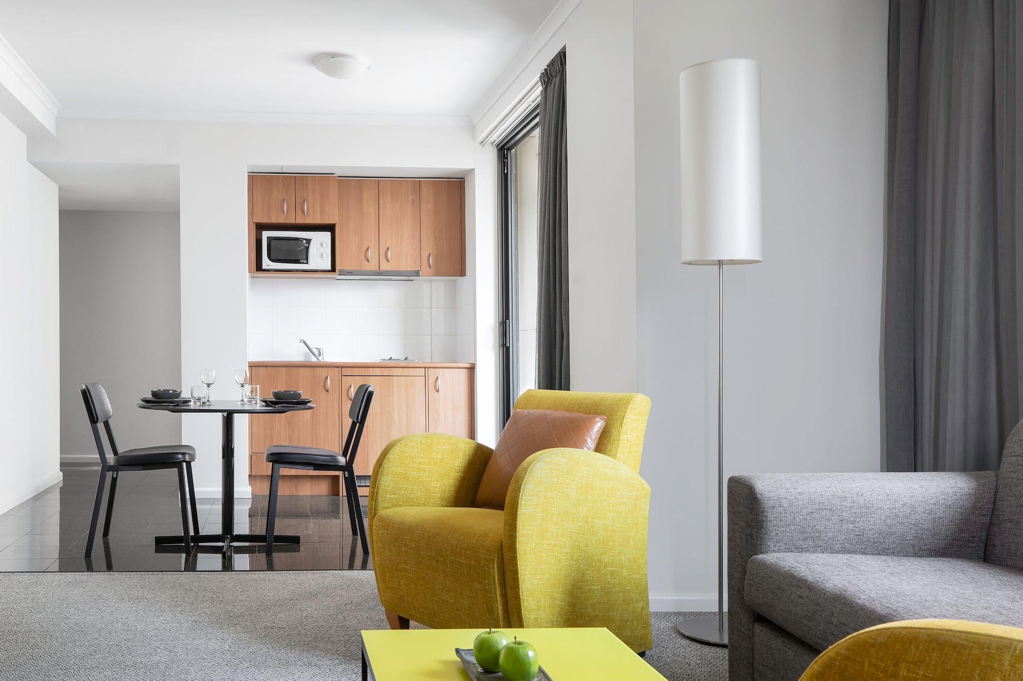 Mantra Parramatta Aparthotel Sydney Bagian luar foto