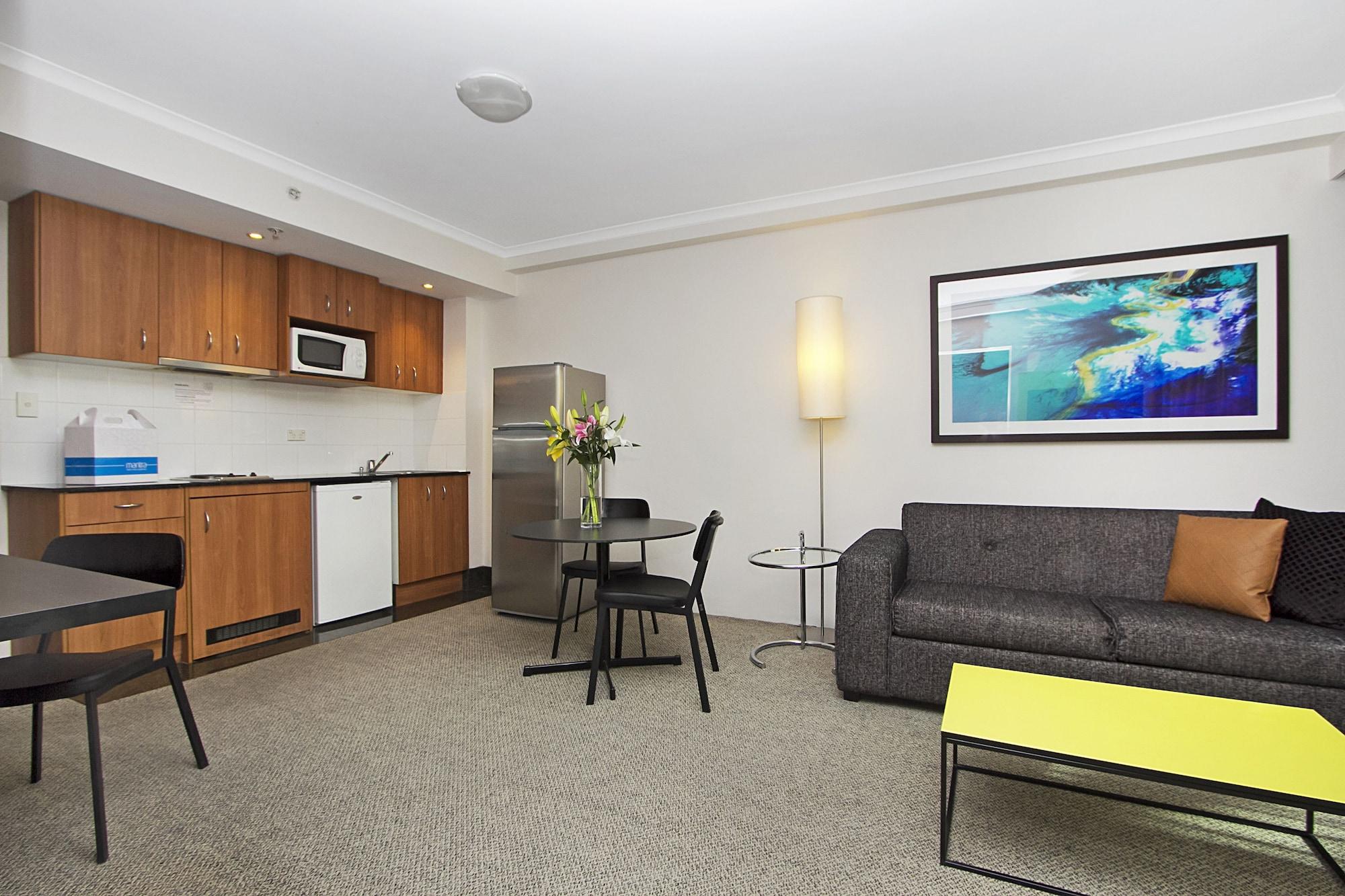 Mantra Parramatta Aparthotel Sydney Bagian luar foto