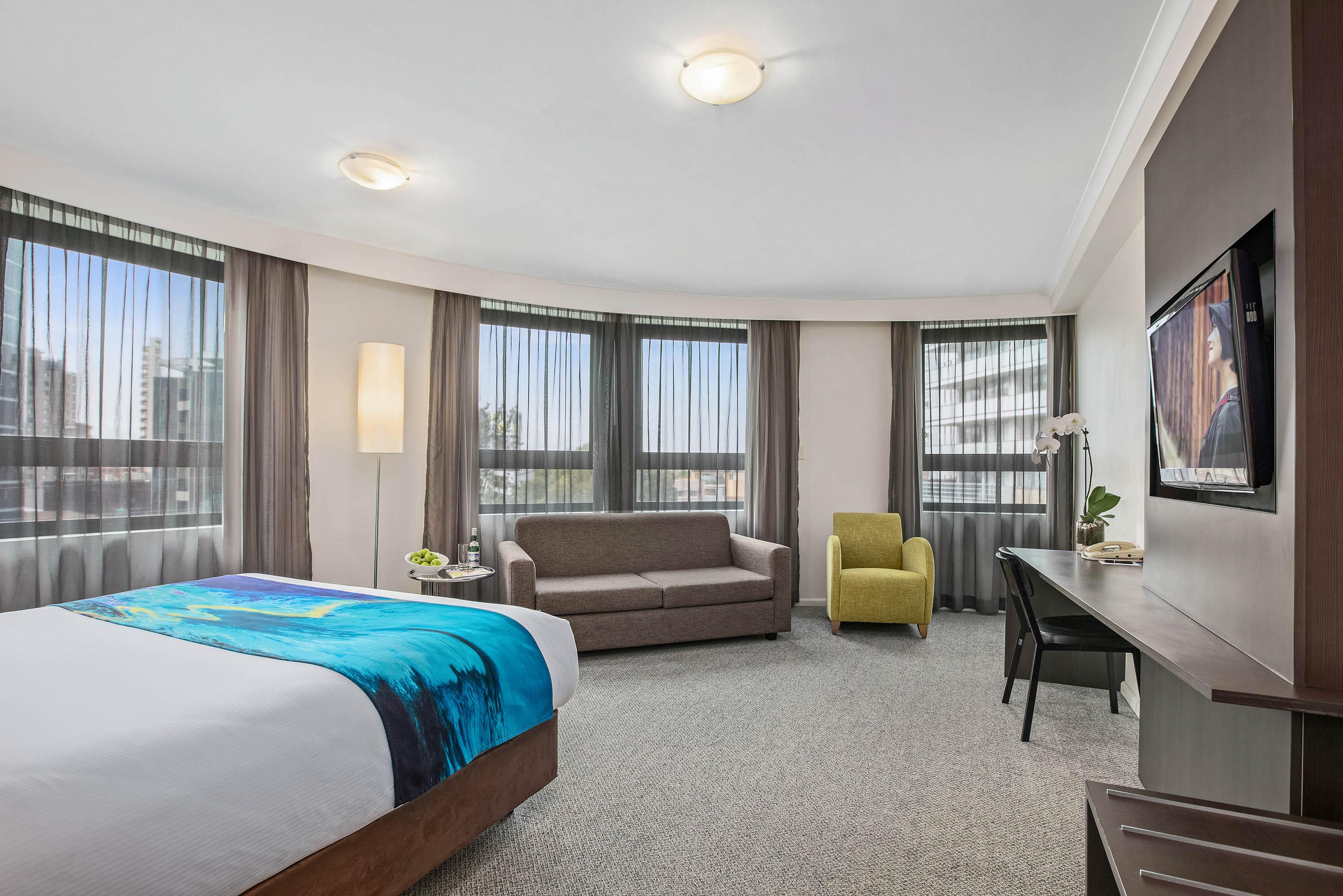 Mantra Parramatta Aparthotel Sydney Bagian luar foto