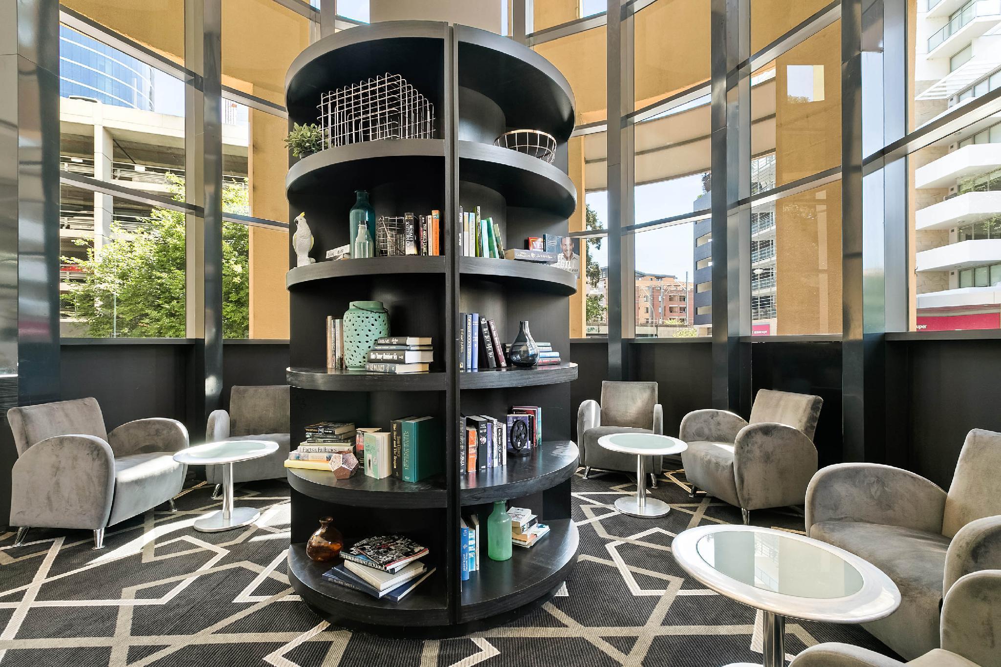 Mantra Parramatta Aparthotel Sydney Bagian luar foto